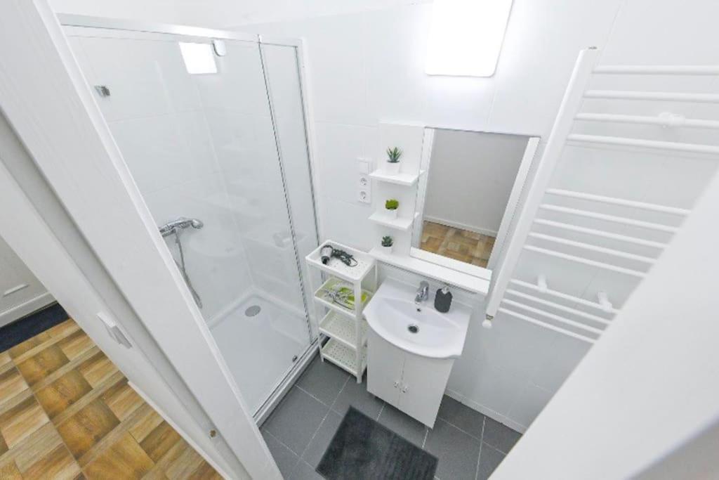 2 Bedroom Flat In Damjanich Str., Hirsch Budapest Exterior foto
