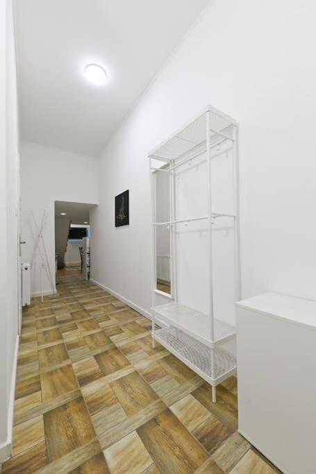 2 Bedroom Flat In Damjanich Str., Hirsch Budapest Exterior foto